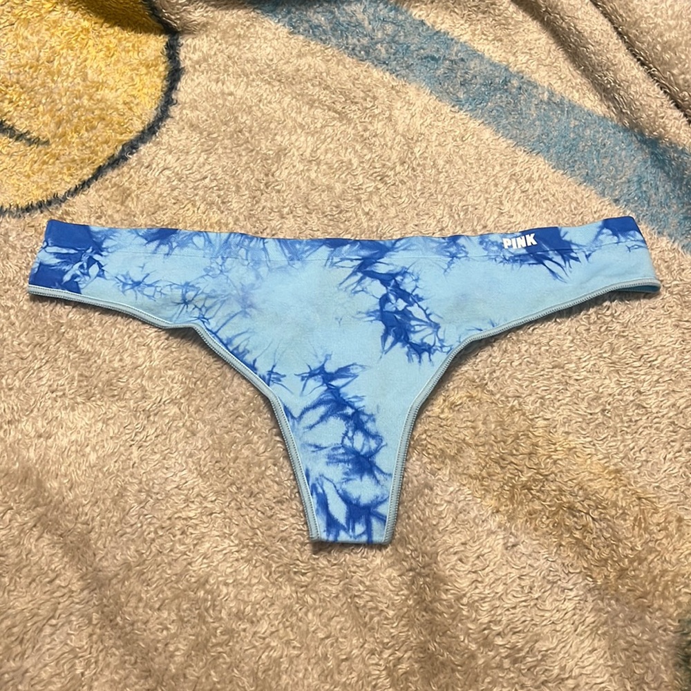 VS PINK Thong L